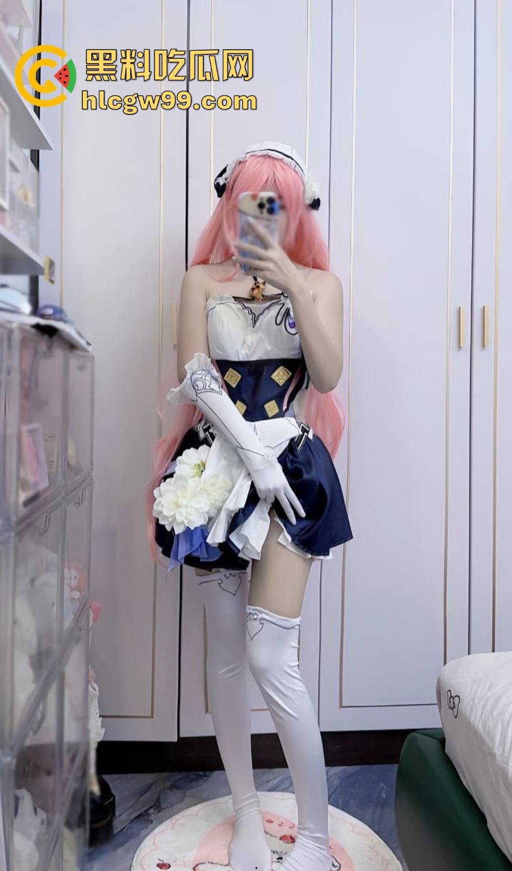 推特极品白虎福利姬『 百变萝莉 』，小母狗穿JK换装掰白虎逼狂舔跳蛋，掰粉嫩骚逼直播让主人射脸！-10