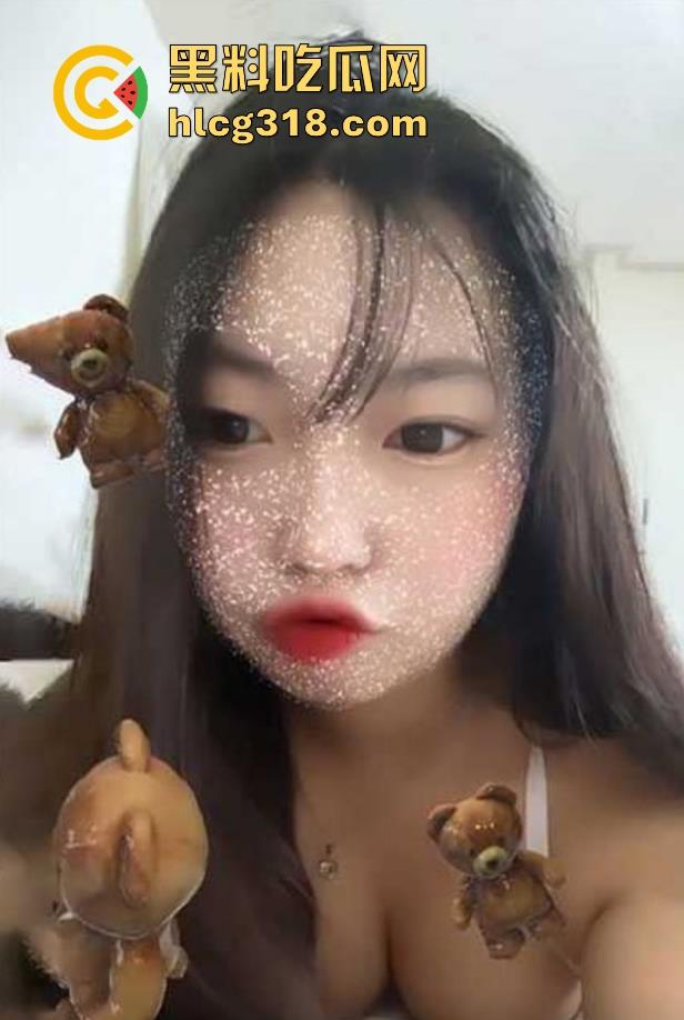 湖南长沙微胖巨乳【林嘉欣】与男友自拍性爱视频流出，极品馒头逼被大屌暴虐，淫水泛滥！-1