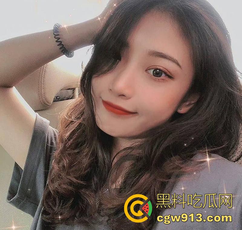 苏州旅游职业学院校花【刘玉】，高颜值性感女神，竟为了一根鸡巴，一年打胎六次，堪称苏州铁逼！-1