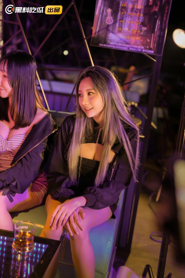 黑料吃瓜网出品-《江南第一小屌童锦程798&吴柳芳之花小龙&王老师爱情故事》第四集!-7