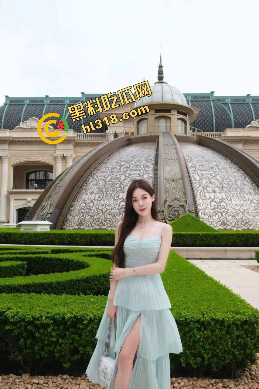 东北精神小妹带闺蜜霸凌妹子，直接让她给自己老弟口，口硬了还让处男老弟直接怼进去释放下！-6