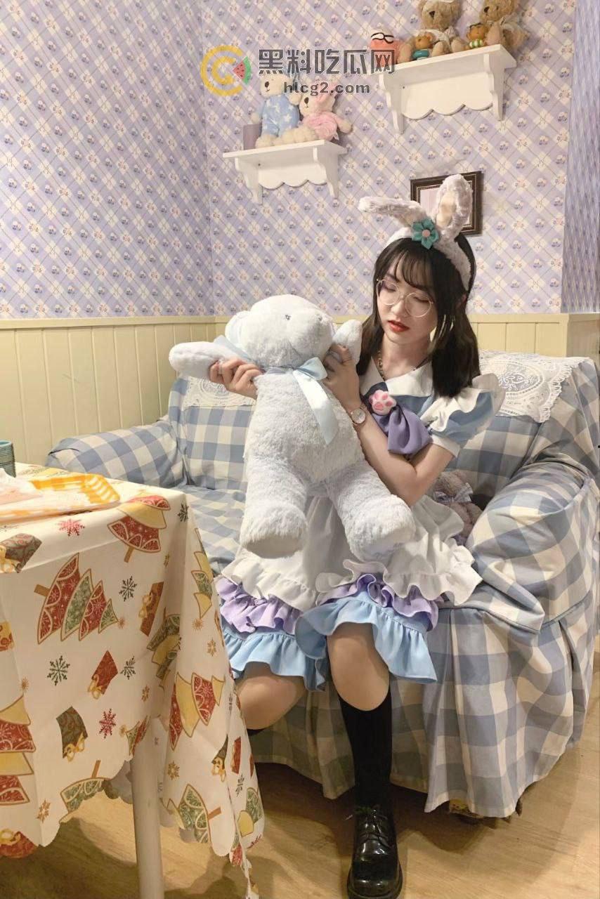 江西师范大学“萝莉学妹”「 景耀薇」周末约炮成常态，孤单撸管的你还在等什么？-3