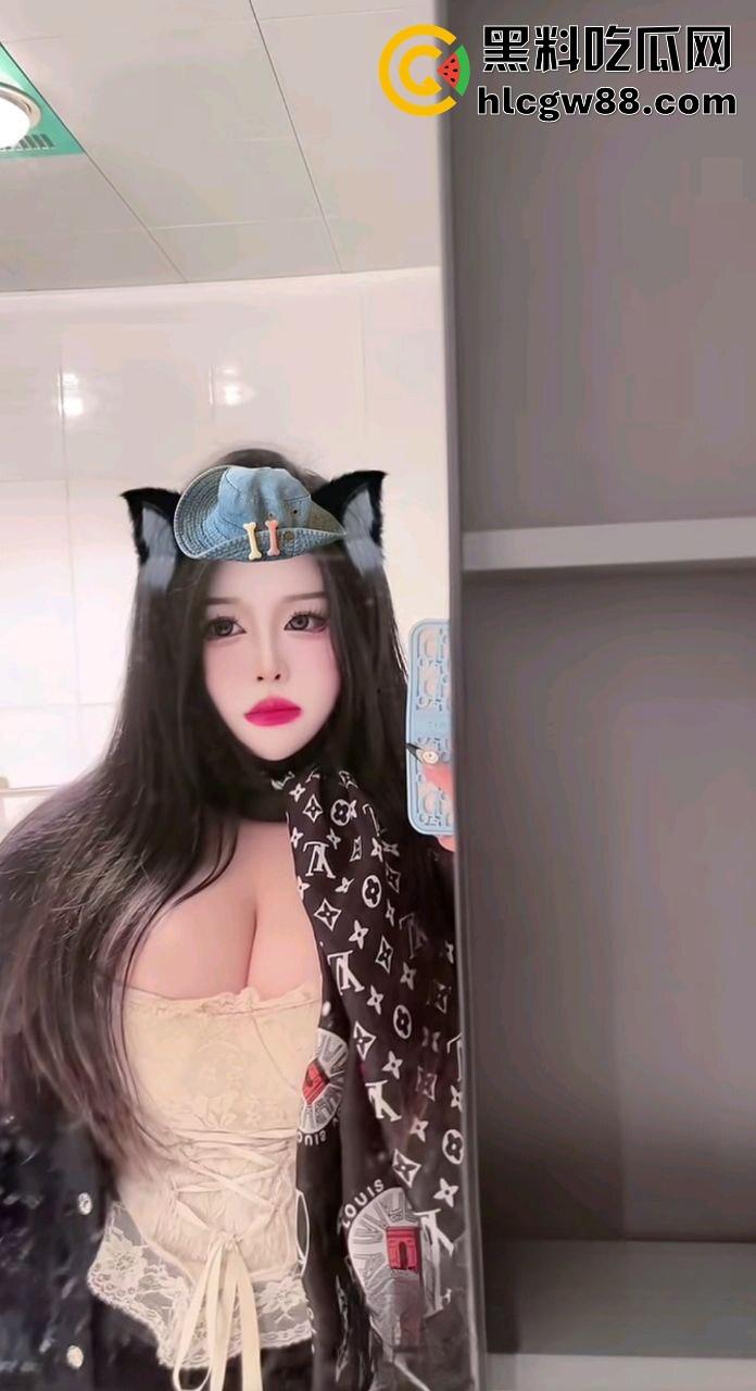 抖音元气少女【full77】清纯妹 这骚臀屁股模式多到我想拜师学艺,终于见识啥叫自由切换模式!-7