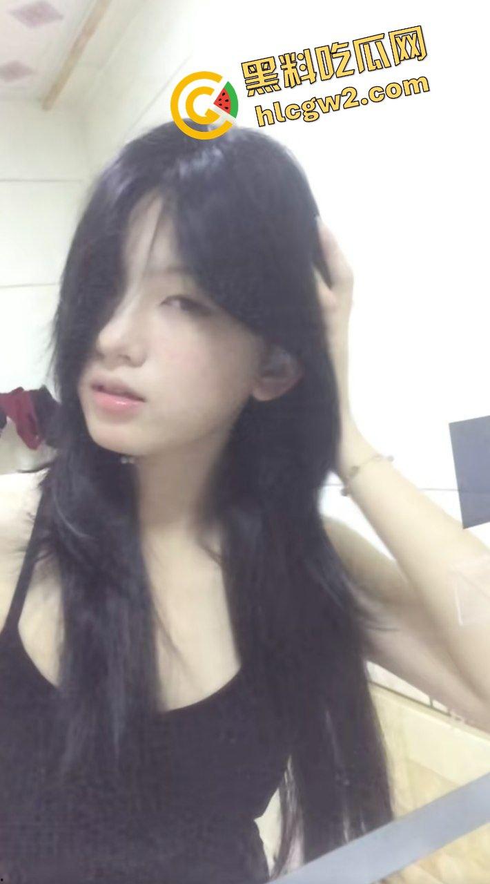 抖音氛围感骚贱女神反差网红『在干嘛』被曝与黑龙江大哥 酒店上位吸蛋!独家曝光!-4