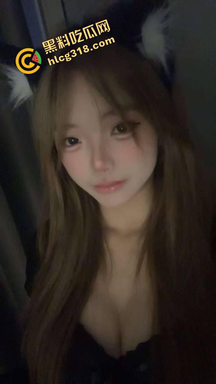 郑州富士康工厂半夜实战，主管带女友铺被子工厂现场开操，厂区操逼玩的就是带劲真实！-2