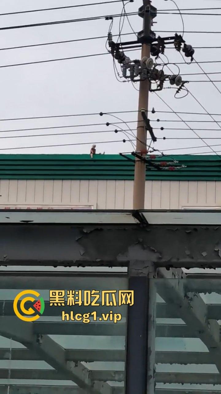 美女有什么烦恼呢!安徽亳州谯城区人民路盖盛祥 一美女想不开跳楼!-5