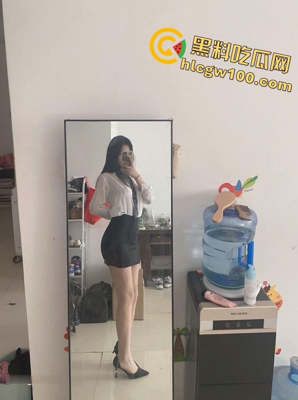 福建师范大学05反差母狗【李艳茹】,深爱制服喜欢被虐,阳具自慰淫水直留-2