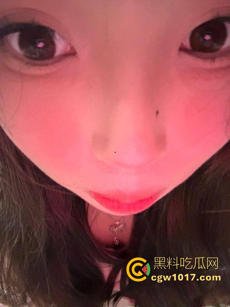 湖南师范大学微胖学姐【张星语】裸聊视频曝光,甜美脸蛋逆天豪乳白嫩诱人,纤手扣穴自慰白浆流淌!-7