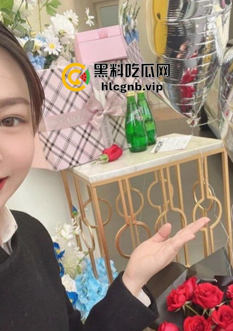 奔驰女销售蒋兮薇为业绩献身！黑丝制服酒店激战，深喉口交让客户爽翻天！-5