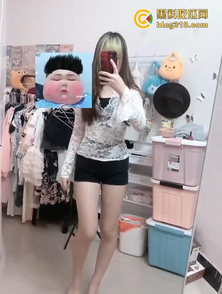 广西精神小妹【林雨夕】自慰视频曝光，好哄的社会小妹，随便聊聊就发私密视频照片，巨嫩无比小骚货一枚！-3