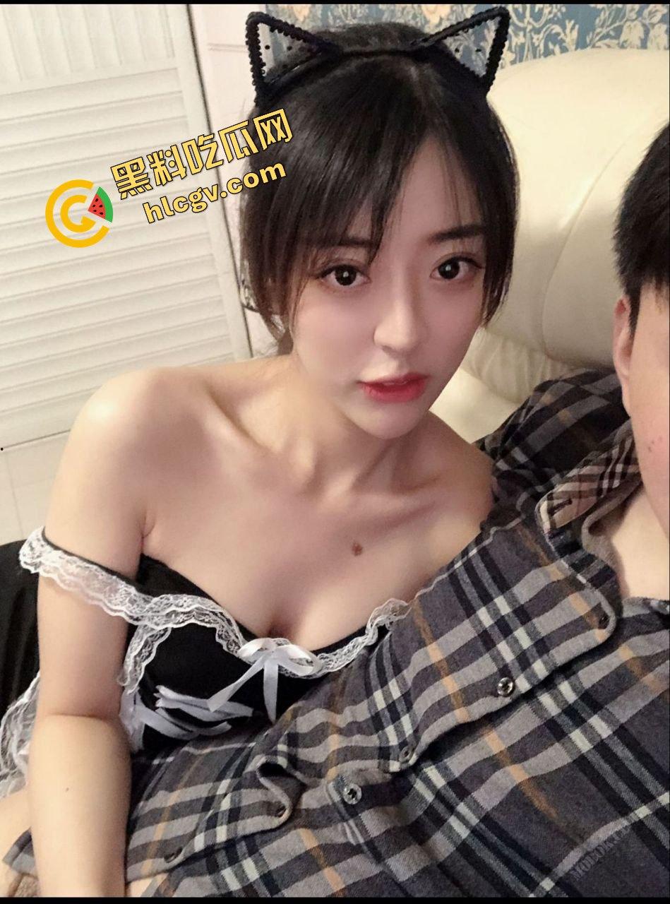 抖音高挑身材清纯御姐【叁月芹菜】早期与土豪大哥激情做爱 惨遭泄密 独家曝光流出！-7