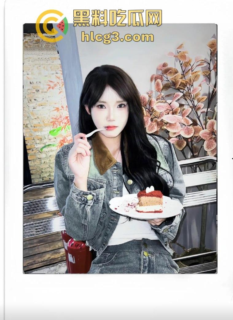 抖音主播『核爆肘子』直播遇到搞笑男大,说要看入学通知书?实则是入穴通知书!-8