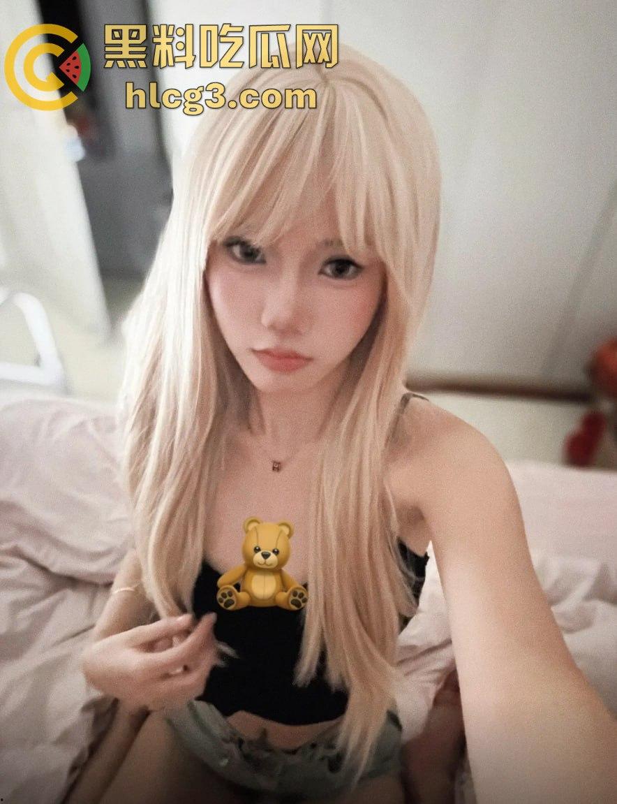 抖音主播『核爆肘子』直播遇到搞笑男大,说要看入学通知书?实则是入穴通知书!-12