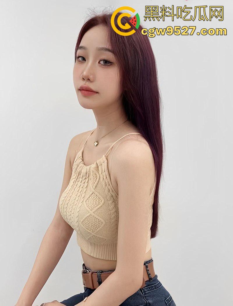 湖南女子学院校花【张美君】,高颜值模特身材女神,穿性感制服女上位疯狂扭动,那股骚劲太反差了!-2