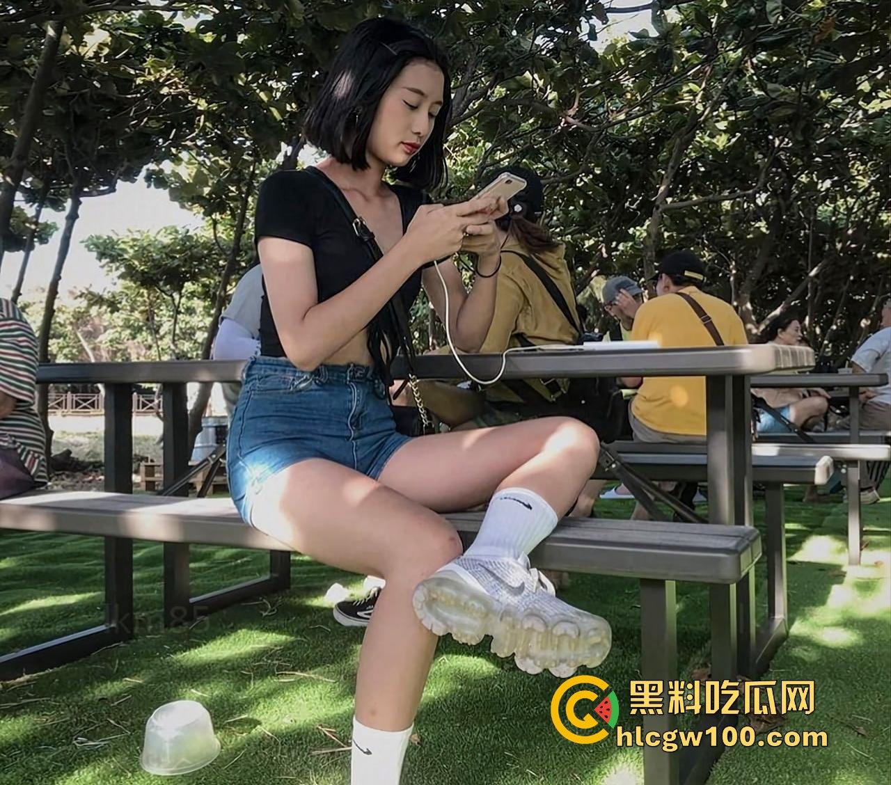 台湾工商学院大一学妹【蒋瑶】大量淫照视频流出,勾搭网友的淫荡小母狗,推荐校园系列!!-14