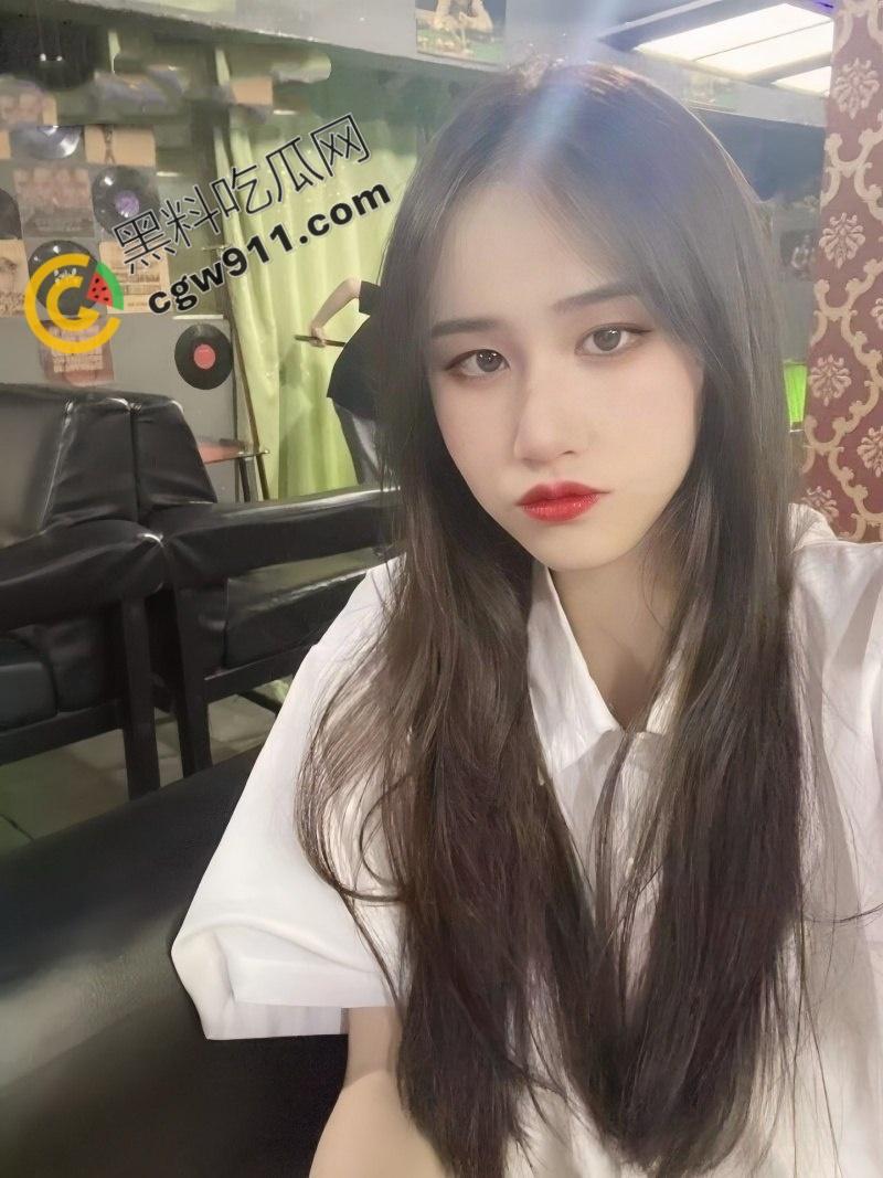 江西婺源长腿骚货【朱亚慧】私密视频曝光：火辣身材巨乳晃荡，被男友粗暴爆操，颜射满脸，蜜穴汁水横流，淫荡爆表-3