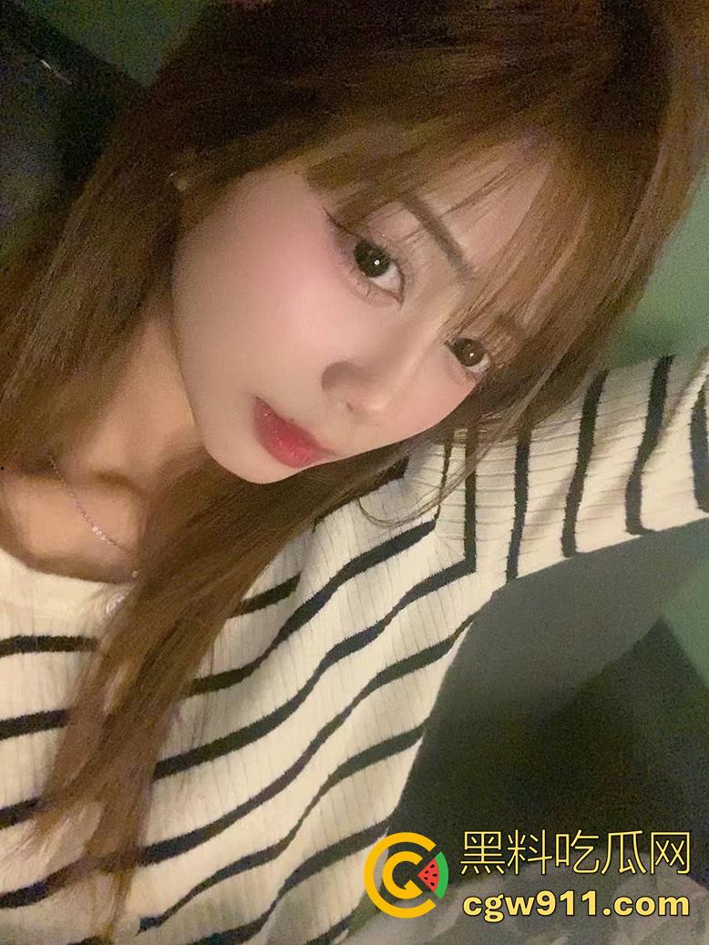 青岛电影学院女神【张曼曼】，五官精致女大学生，表面女神私下反差，被富二代包养酒店各种姿势爆插！-3