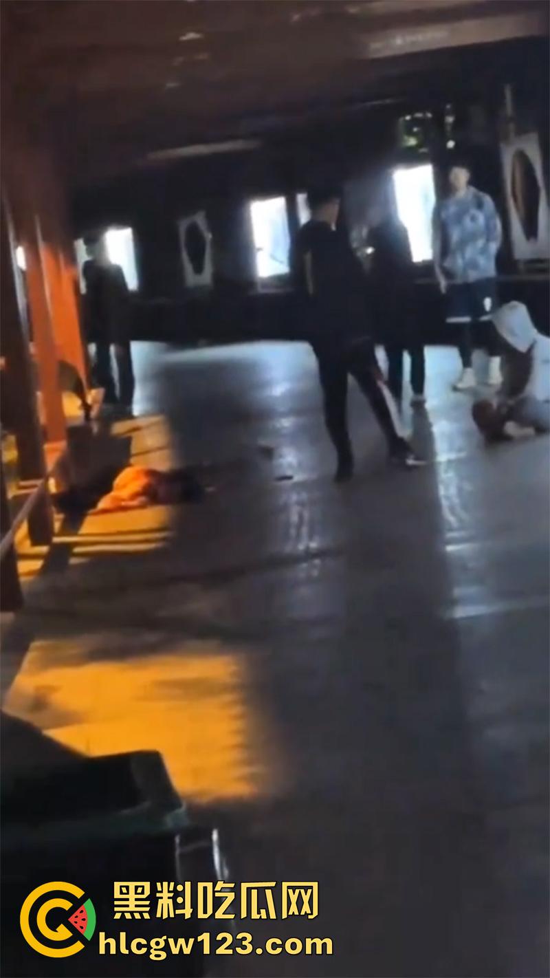 南昌工学院校园杀人案，19岁大学生怒杀22岁学姐，不仅骗钱还出轨玩弄感情，结果被小伙刺杀！-6