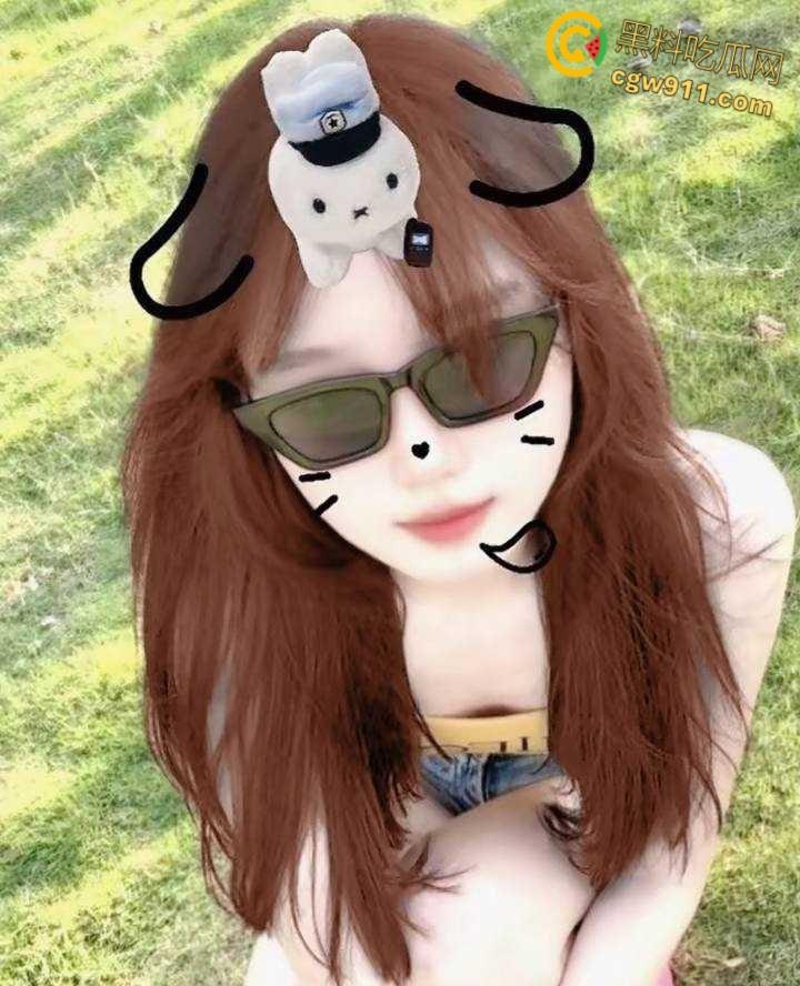 北京理工清纯嫩妹【贺钰】，清纯校花变口交女王，露脸深喉张嘴接精，镜子前翘臀后入狂抽猛插！-4