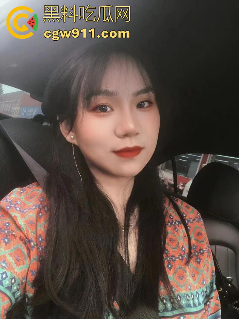 怀化极品小少妇【裴思莹】,平时端庄文雅,一副贤妻良母样,私下其实骚上天,约炮视频流出!-1