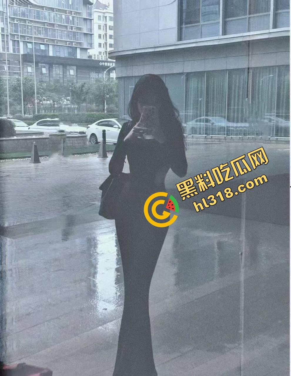 山西『李楠敏』暑假回家全程装乖，每次视频都说在忙，背地里买情趣内衣约炮前男友，被云盘相册曝光！-5