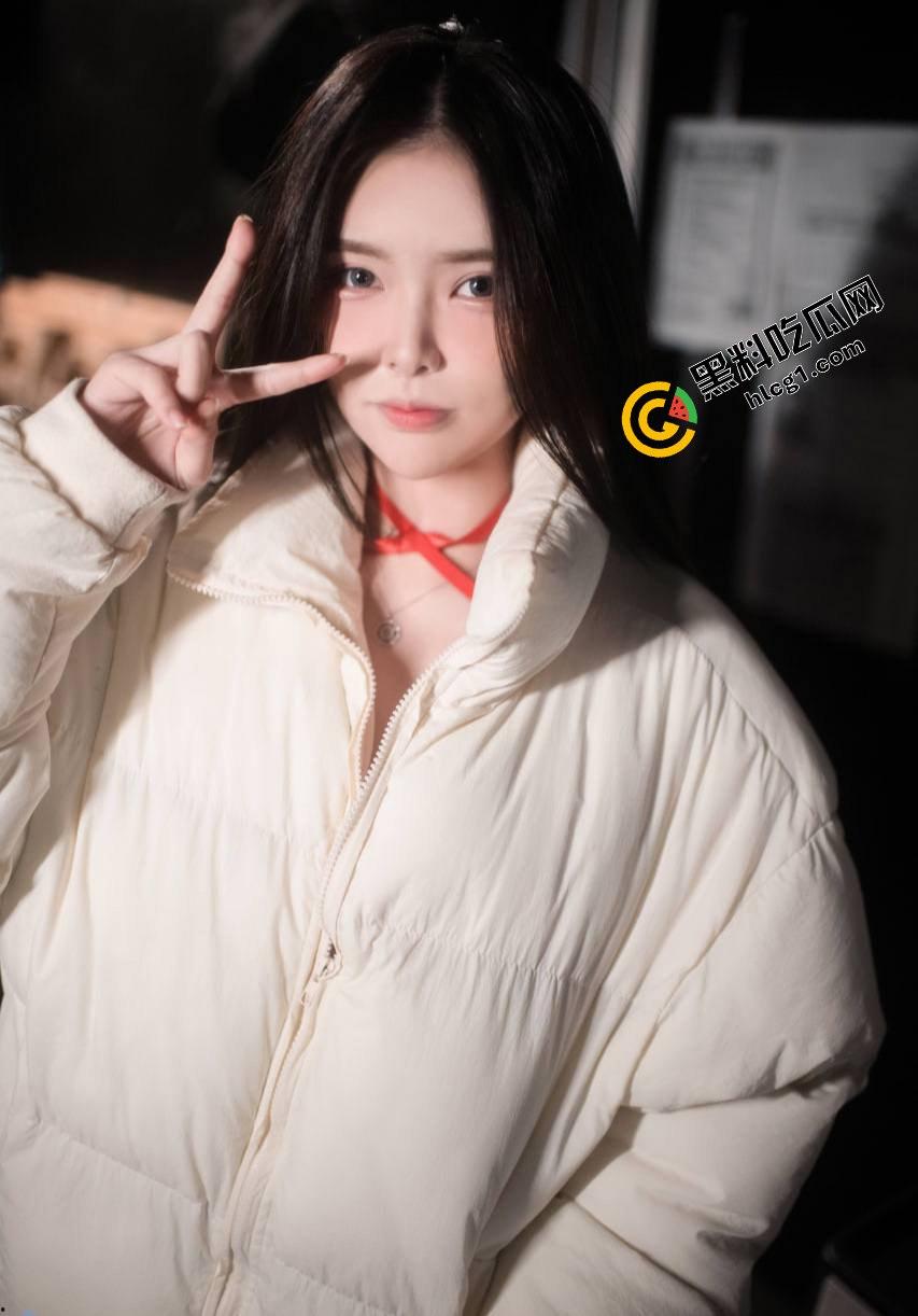 前WE战队大舅子前妻「金提莫」下海首部福利大片，水晶棒激情自慰喷射全记录！-3