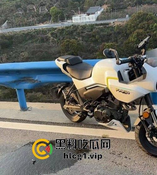 温州网红女骑士惨摔多处骨折!骑友冷漠旁观还大笑,昔日约炮体贴竟成泡影!-7