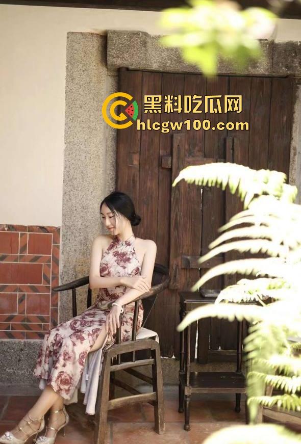 网友投稿!广州微胖女友【贺晓婷】性爱视频曝光,外表光鲜亮丽私下是只纯欲母狗!-1