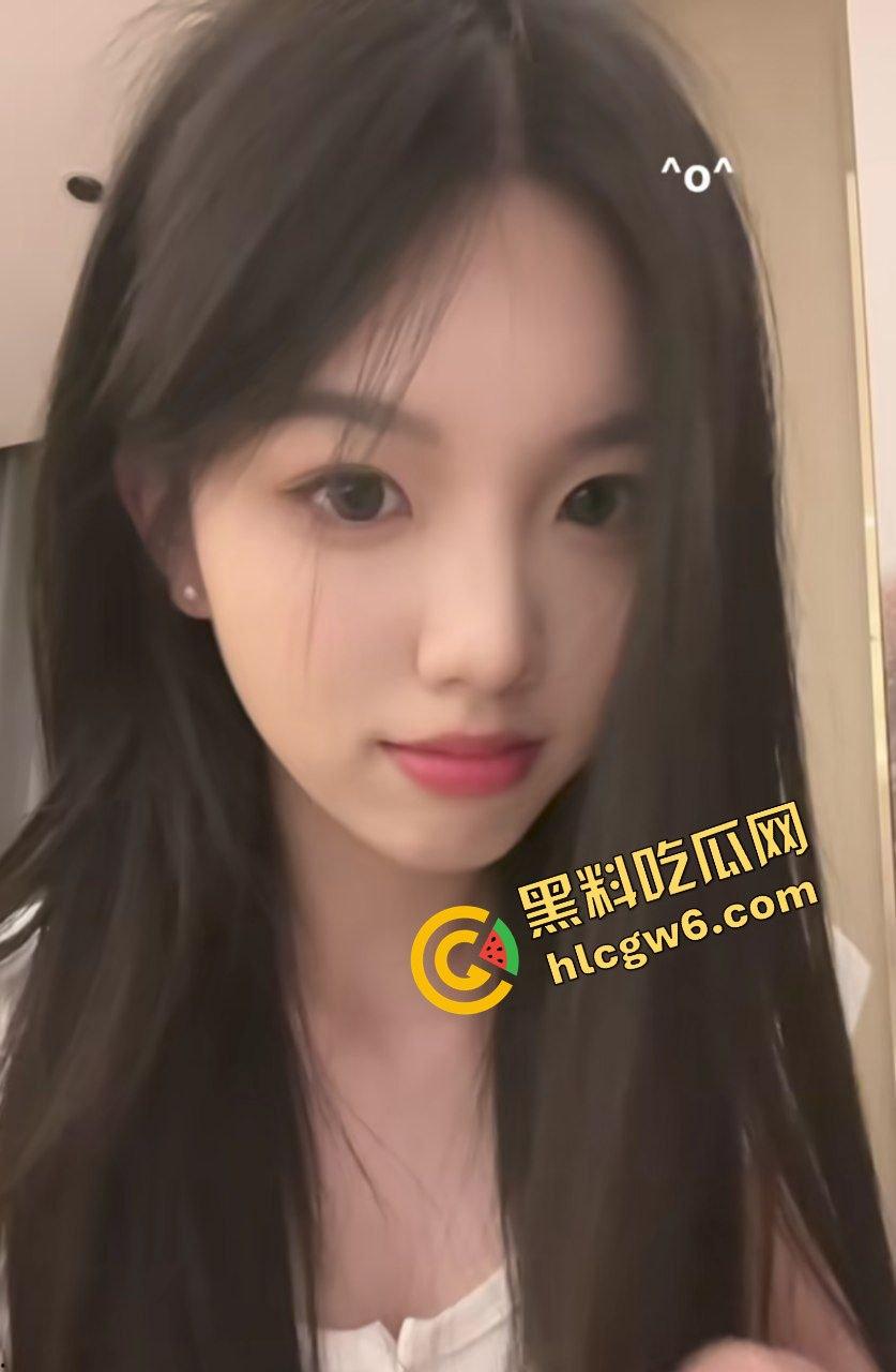 浙江外国语学院反差婊女学生『毛雯婷』大学寂寞与2位单男3p口交爆干 蹲姿伺候肉棒！原创独家曝光！-1