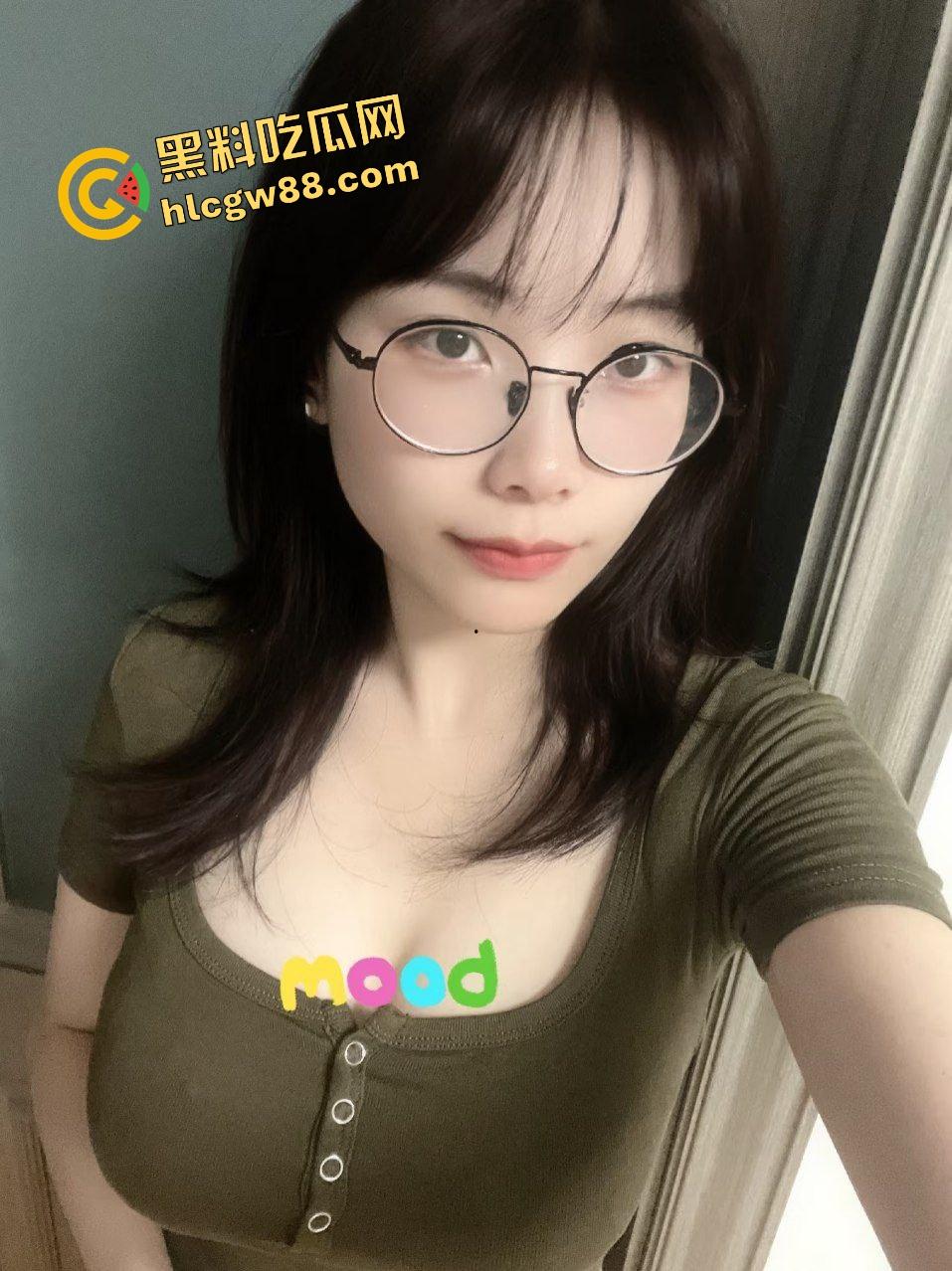 顶级天赋怪豪乳巨奶大雷骚鸡【沈娟】利用身体价值约炮多位单男，大奶还爱吞精回头客无数！-3