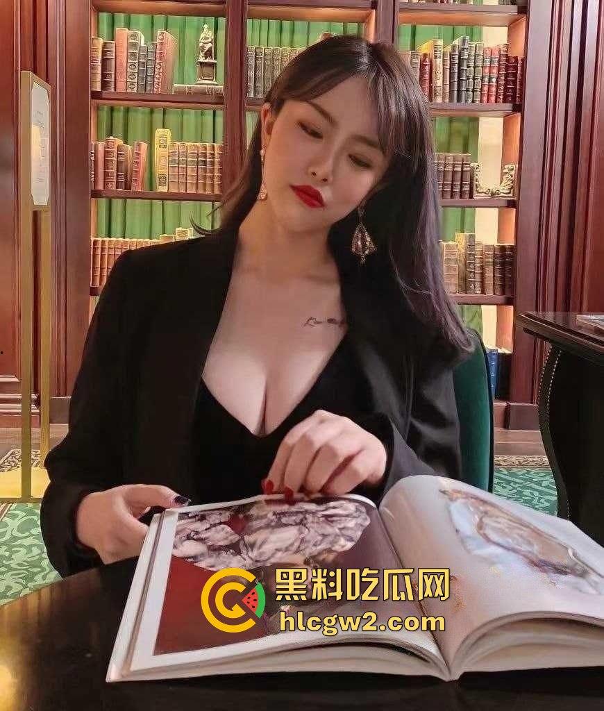 上海外高学历巨乳『李天柔』反差大翻车！清纯外表下的婊子心，和男友激情性爱视频流出，真是骚到不行！-3