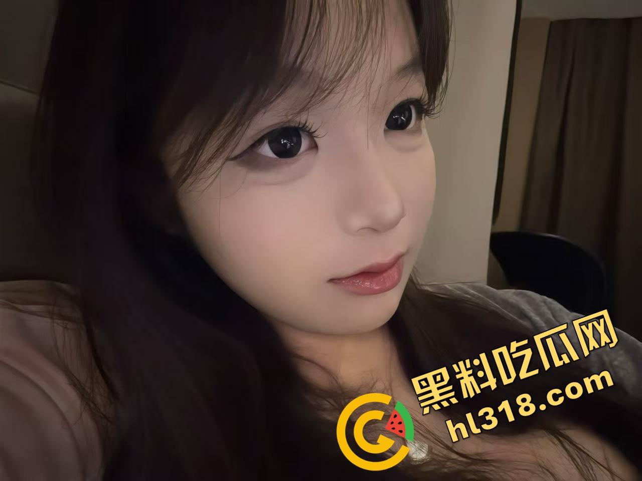 舔狗舔逼舔出大海，妹子正安静看书，下面一只舔狗正忙着库库舔逼，咸骚的味道都快飘出阅览室了！-4