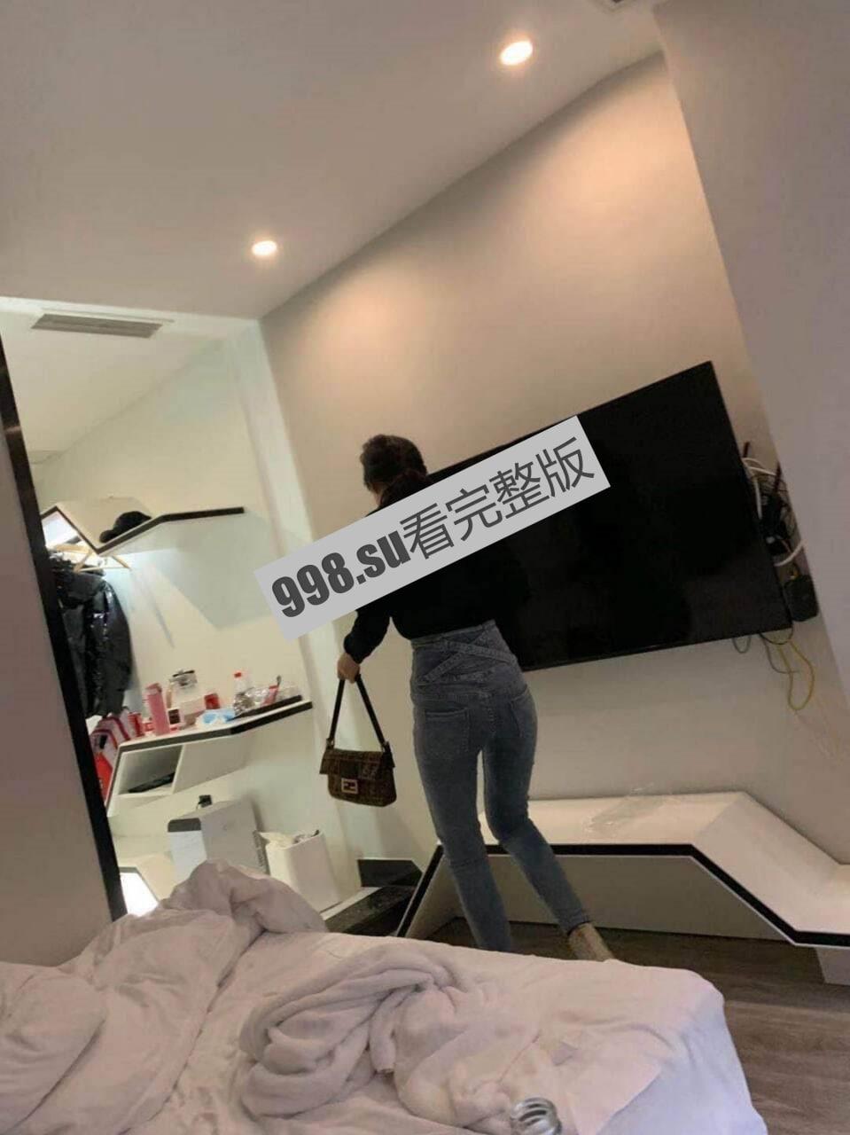 川航泄密 正经空姐私下是个喜欢被调教的小母狗-12