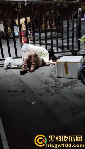 醉酒女人满地喷射,卫生间强暴,流浪汉路边强奸,被捡尸多人轮奸肆意玩弄60V合集-42