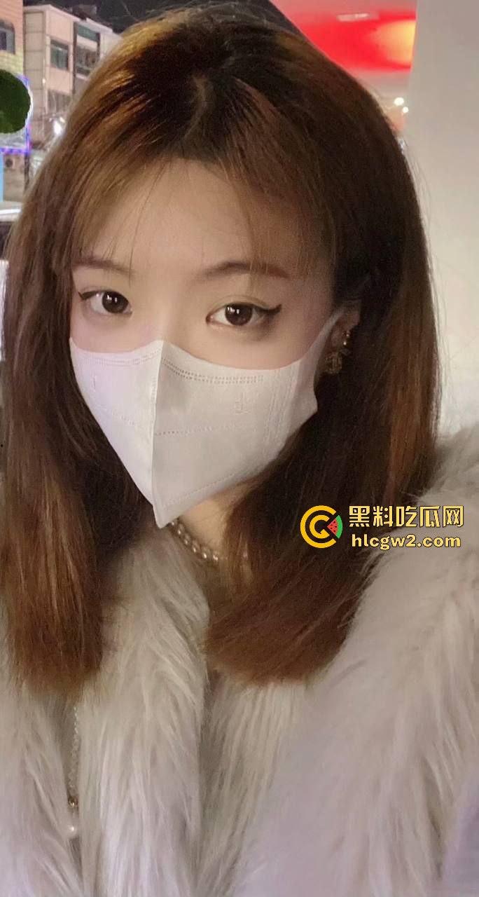 安徽骚气小妖精『唐悦心』 毛衣配肥臀腿又细又长，撅着出水得粉嫩鲍  肥臀一撅坐脸杀，男友直接沦陷！-13