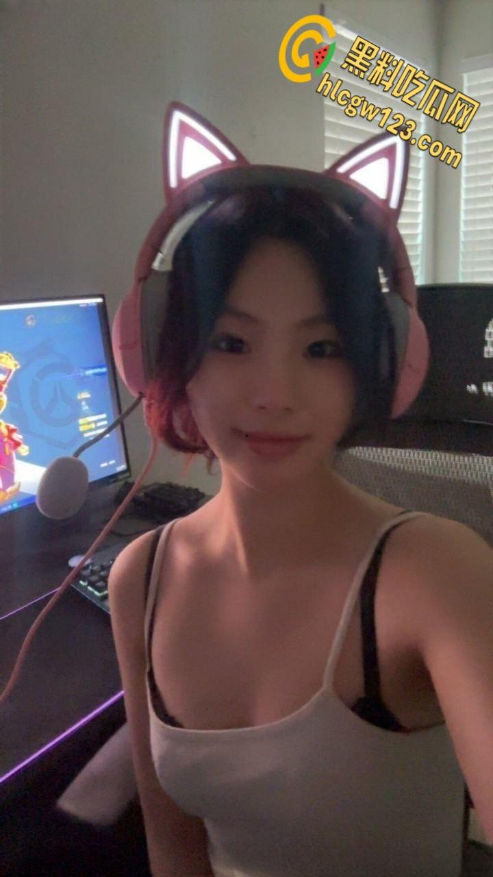 推特清纯反差母狗【喵喵】!美腿大开狂撸粉嫩小穴,淫水四溅高潮颤抖 !-2