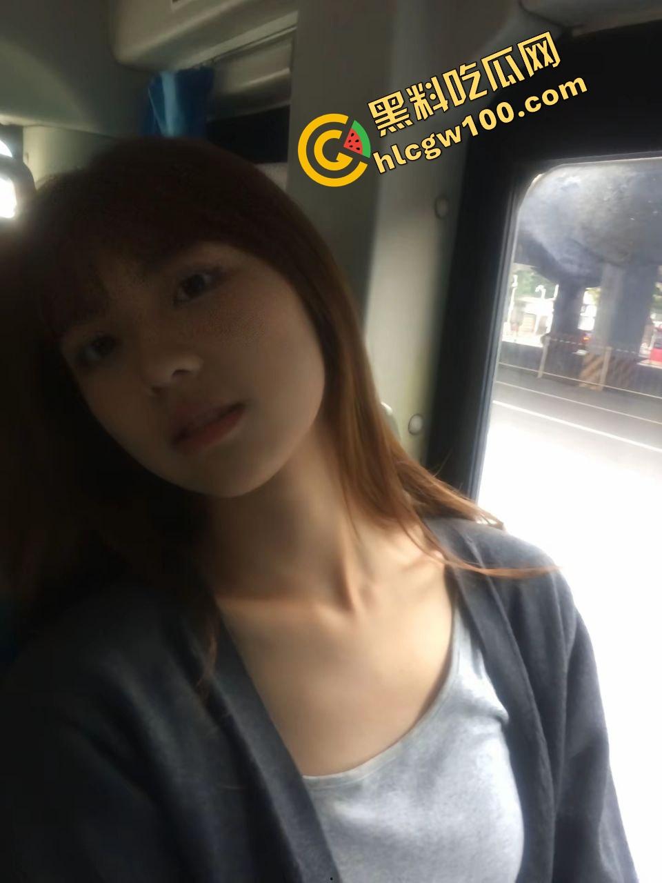 武汉职业技术学院反差骚婊【王楚茜】私底下的淫乱痴女，分手遭男友曝光骑乘性爱！独家流出！-4