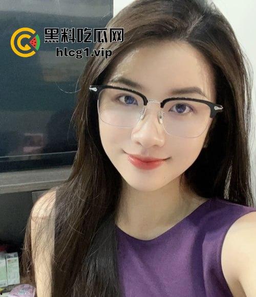 绿帽圈新晋推特大神出手!眼镜骚妻红丝勾魂,大佬后入爆插,娇喘声声透屏撩人!-3