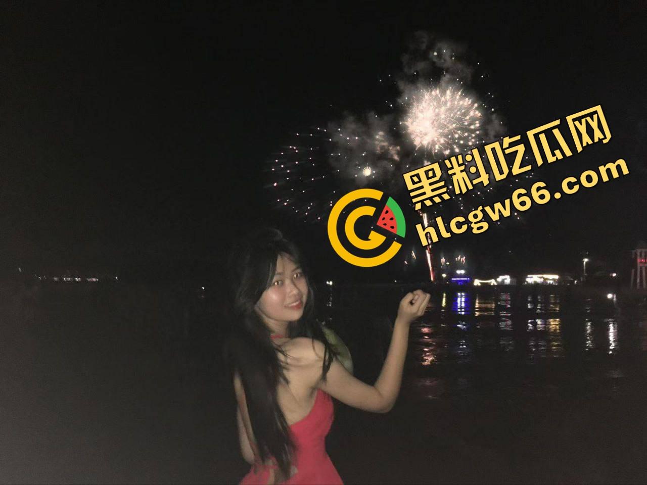 江西赣州翻车妹『李梅』刚毕业几个月就在家扮嫩发骚，双马尾奶子乱抖，小穴湿得都能榨豆浆！-7