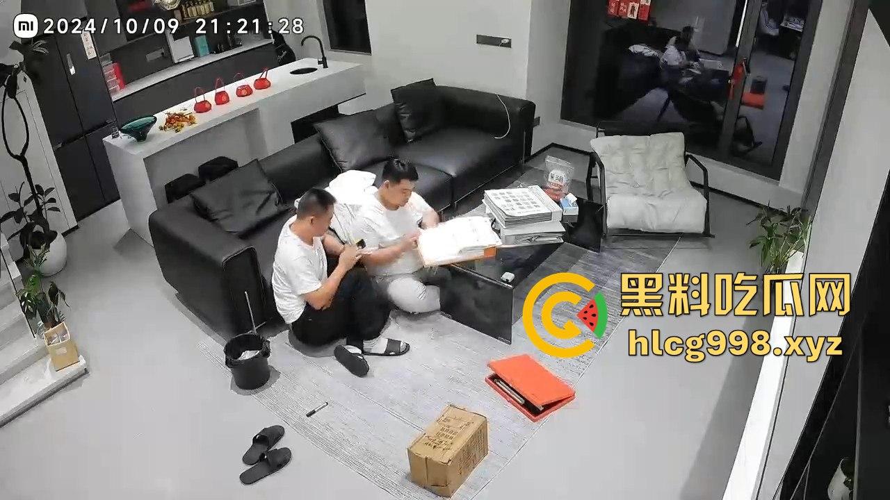 男的发微博喊被装修工人强暴，结果看着还挺享受，两GAY佬演双簧？-3