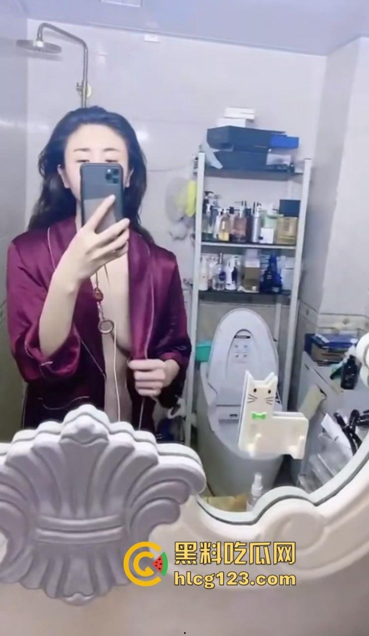 独家报料 录音门又填“新菜”！三只羊【勇哥】为勾搭卢文庆 自拍露点视频遭曝光-10