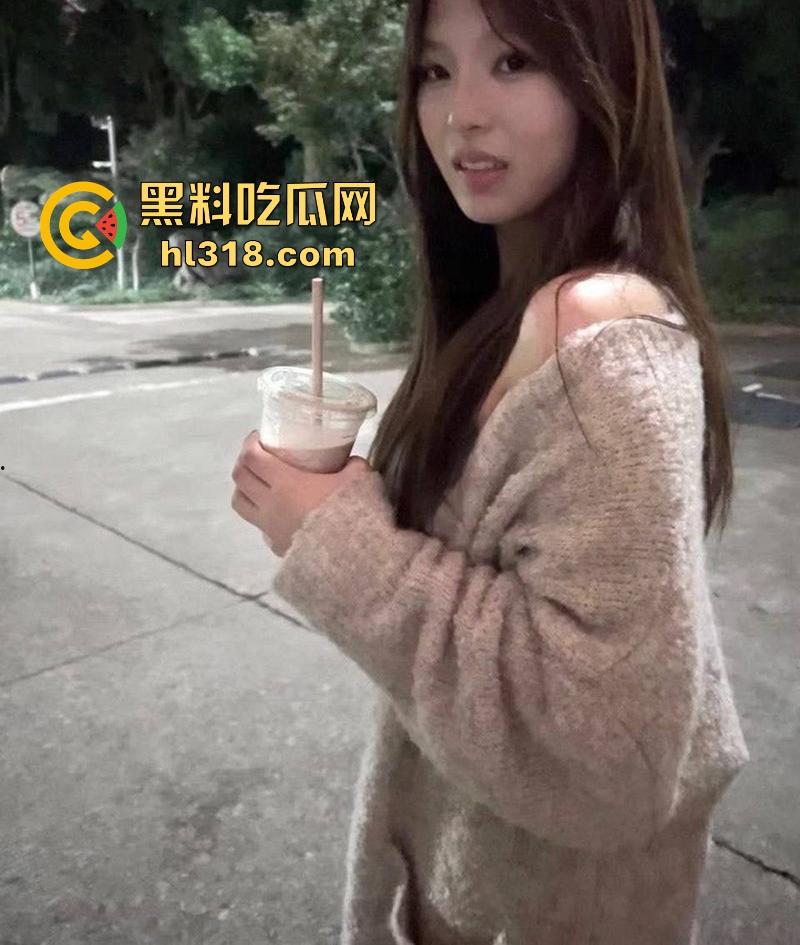 黑龙江清纯女母狗【许真福】无私奉献，提供小穴私拍图，供瓜友欣赏学习，为黑料的生物课“添砖加瓦”！-8