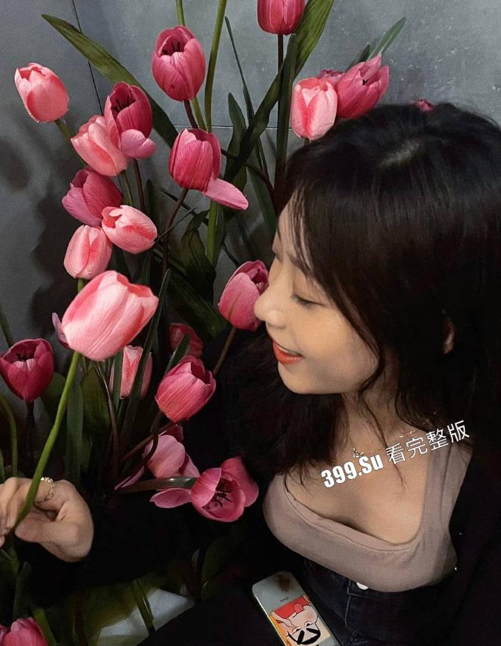 锄头挥得好 没有墙角挖不倒 广州极品反差婊 漾漾 酒吧玩游戏认识 当晚就开房 操完就打电话跟现男友分手-5