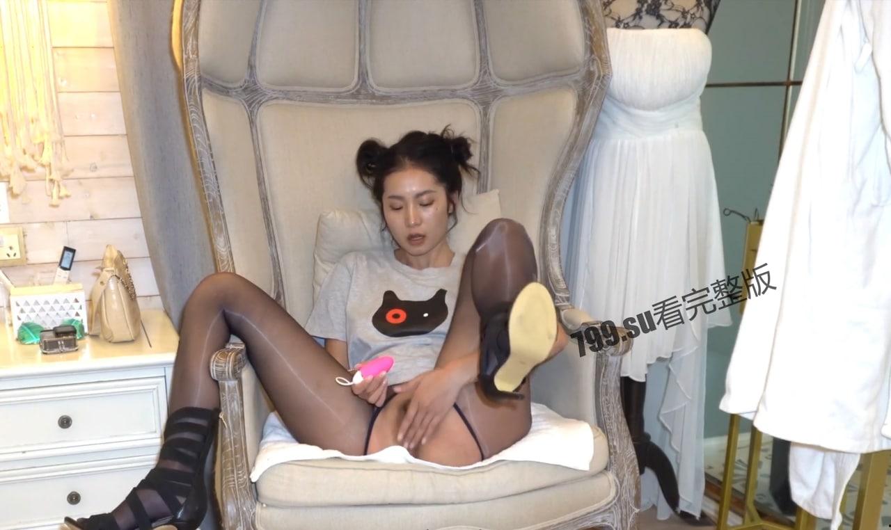 P站北京极品身材嫩模【瑶瑶】巅峰作品闺蜜的甜美相处时光和意大利帅哥长岛度假 酒后素颜做爱-1