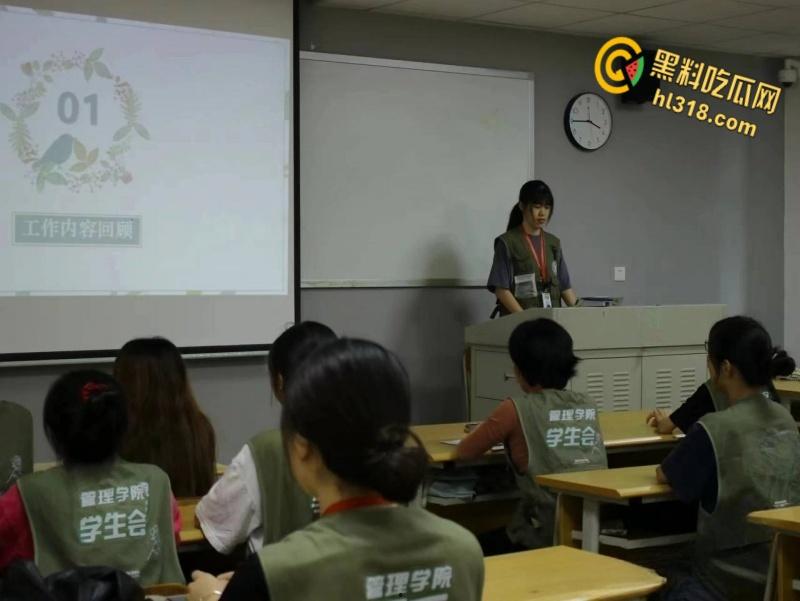 内蒙古城市技术学院幼师【庄雅文】，性欲强盛的小母狗，粉唇灵活吞吐肉棒，性感蜜桃臀被疯狂后入 !-7