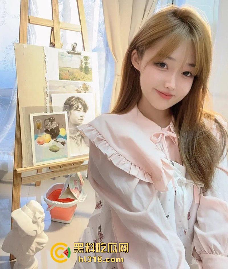 四川美术学院【苏筱】性爱视频流出，高颜值女大多种情趣内衣，大秀诱人胴体，撸点极高！-7