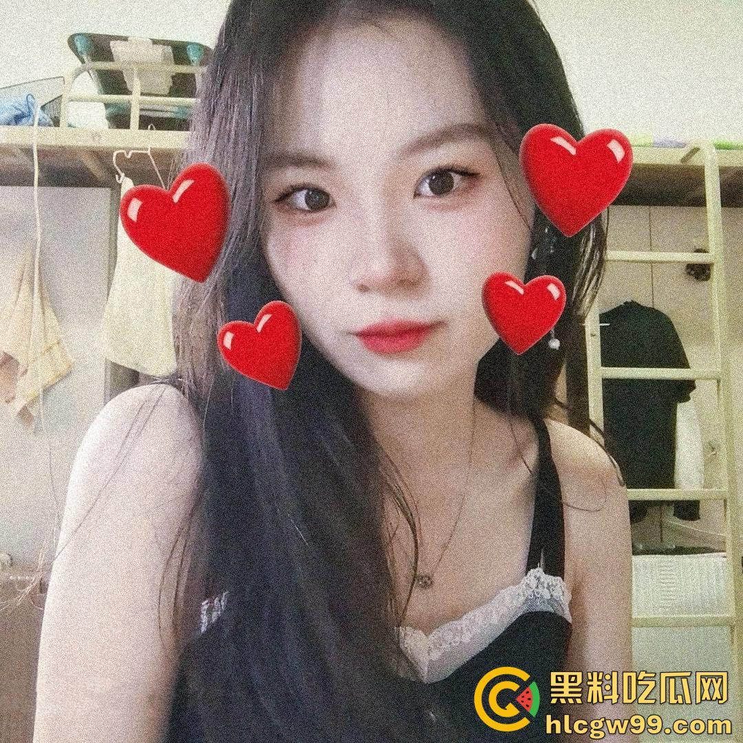 北师大绝美校花【媛媛】蜜桃翘臀自慰私拍，清纯脱俗的舞蹈生颜值堪比明星-1