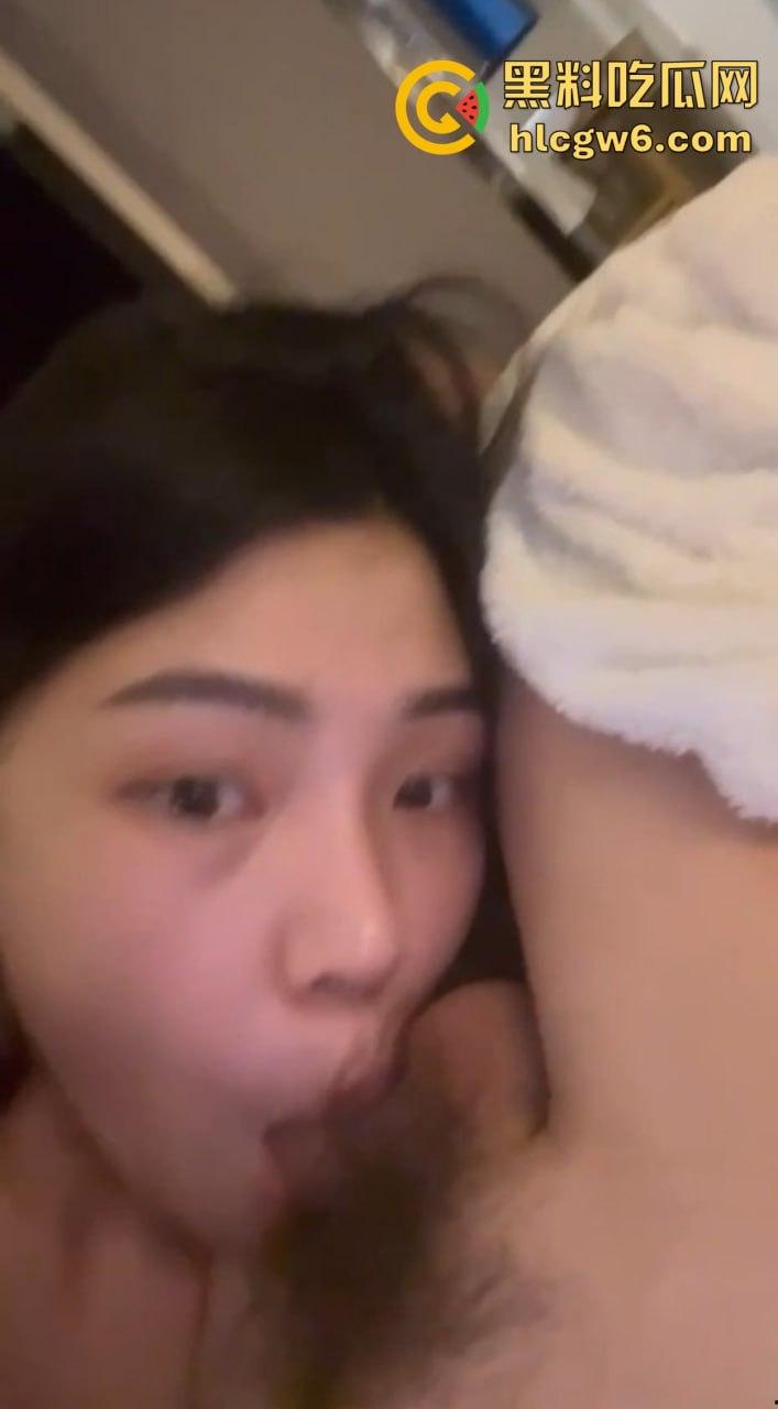 楼下漂亮人妻寂寞难耐，被口爆叫醒后主动求操，娇喘连连扭腰浪到发软，草的人妻说比她老公强多了！-3