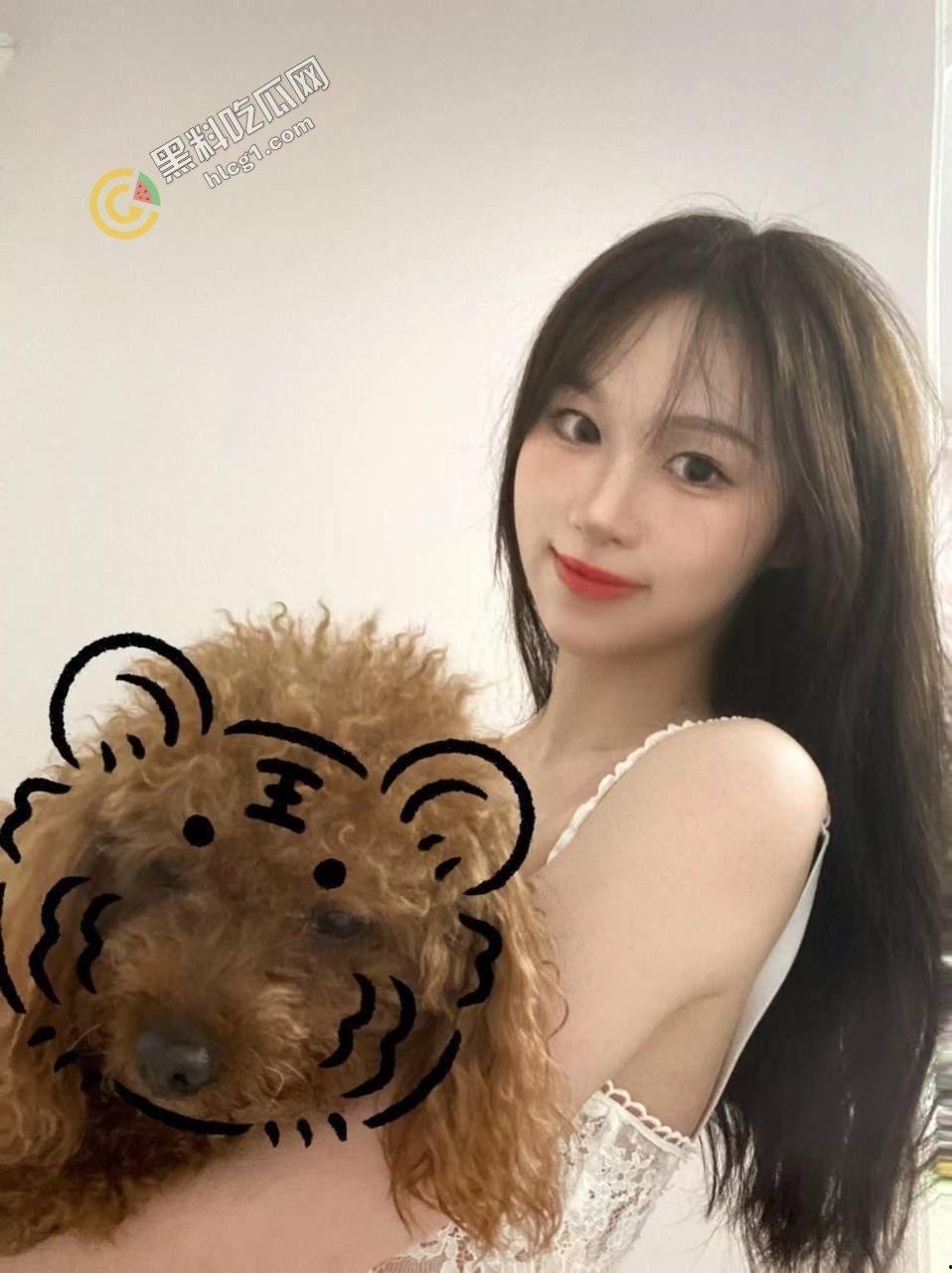 高颜值美女私密视频曝光：她的手活、口技、脚技巧令人惊叹！不愧是百人斩美女-4