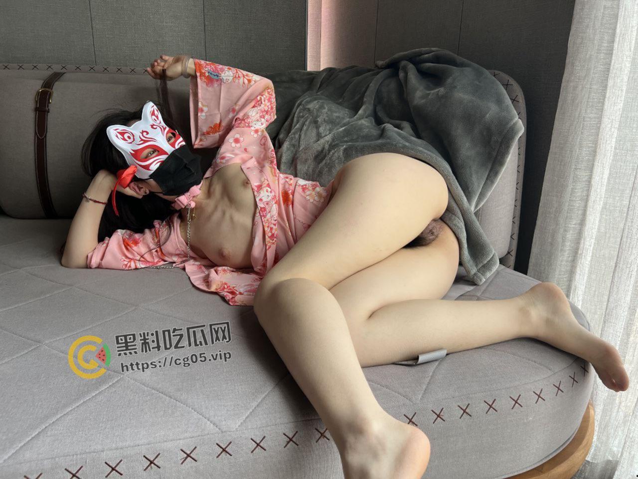 德州学院大二母狗 一个主人不够找了两个主人 带着跳蛋上课 在厕所被口交爆炒 性欲非常旺盛 经常勾搭陌生人干她-18